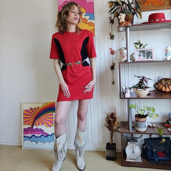 Host Pick⚡Vintage Red + Black Dress - Picture 3 of 11